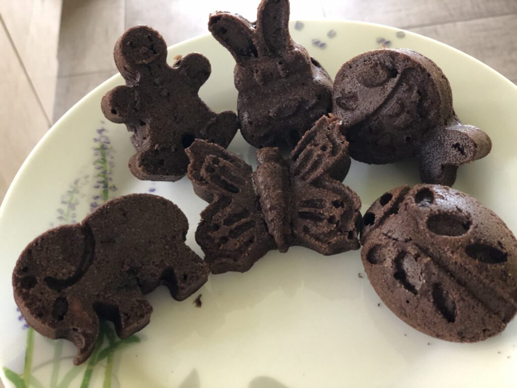 Brioșe negresă în formă de animăluțe